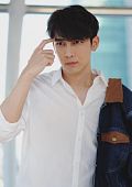 Мью Суппасит Тончививат (Mew Suppasit Jongcheveevat)
