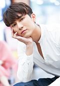 Мью Суппасит Тончививат (Mew Suppasit Jongcheveevat)