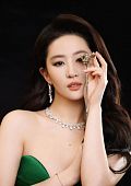 Лю Ифей (Liu YiFei)